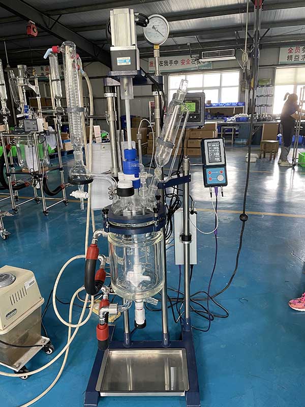 玻璃反應(yīng)釜真空反應(yīng)器運(yùn)行負(fù)壓多少？